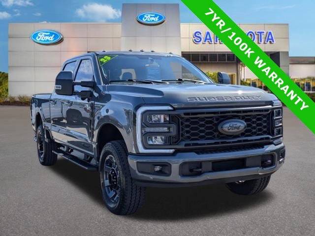 2023 Ford Super Duty F-250 LARIAT — Pickup Truck — 12,499 mi — Sarasota, FL