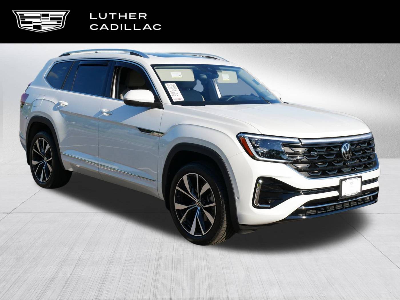 2024 Volkswagen Atlas SEL Premium R-Line — SUV — 19,228 mi — Vadnais Heights, MN