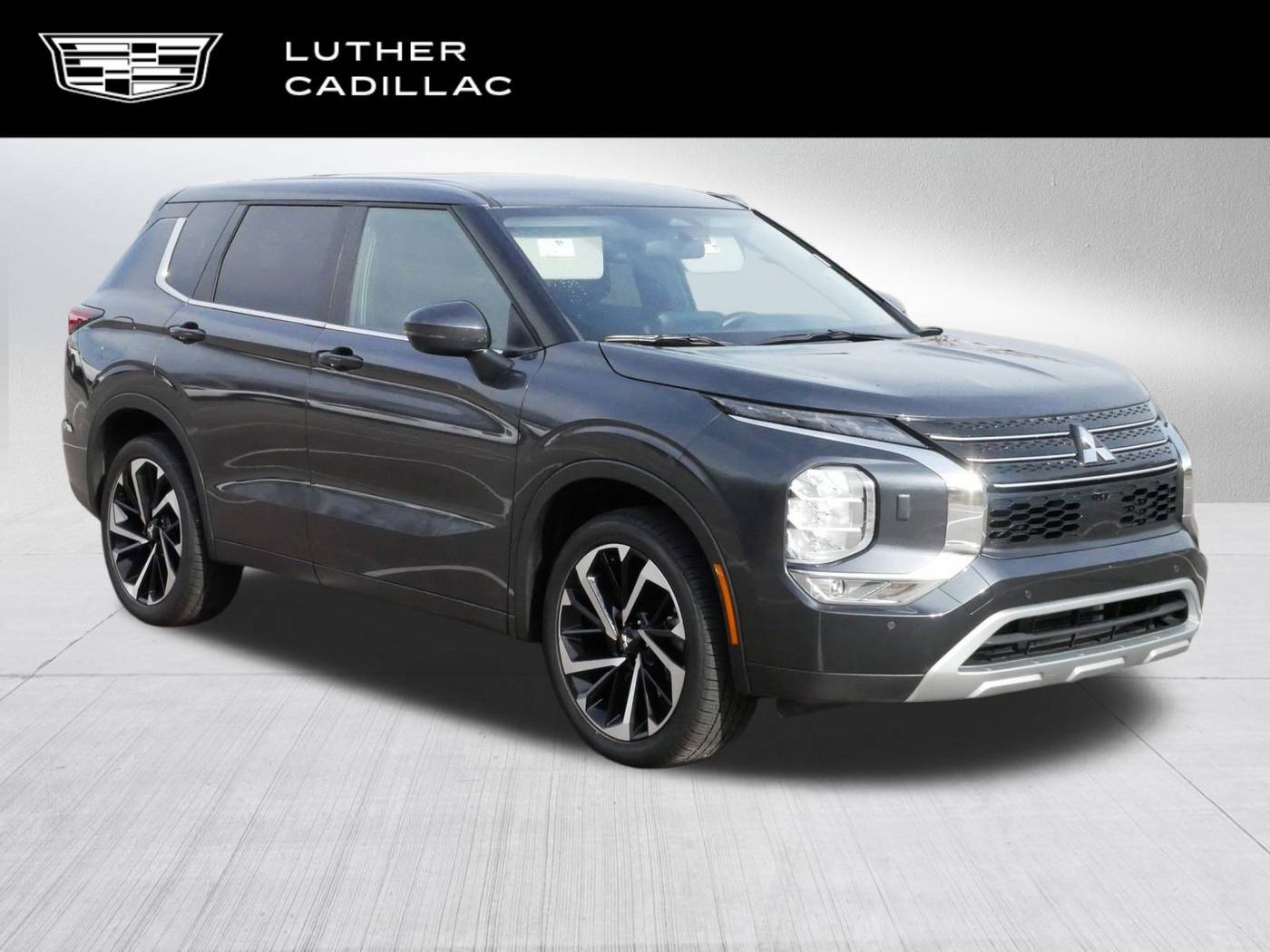 2024 Mitsubishi Outlander SE — SUV — 15,115 mi — Vadnais Heights, MN