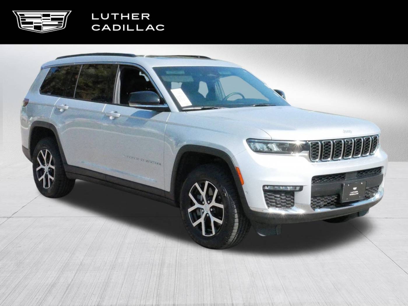 2024 Jeep Grand Cherokee Limited — SUV — 42,567 mi — Vadnais Heights, MN