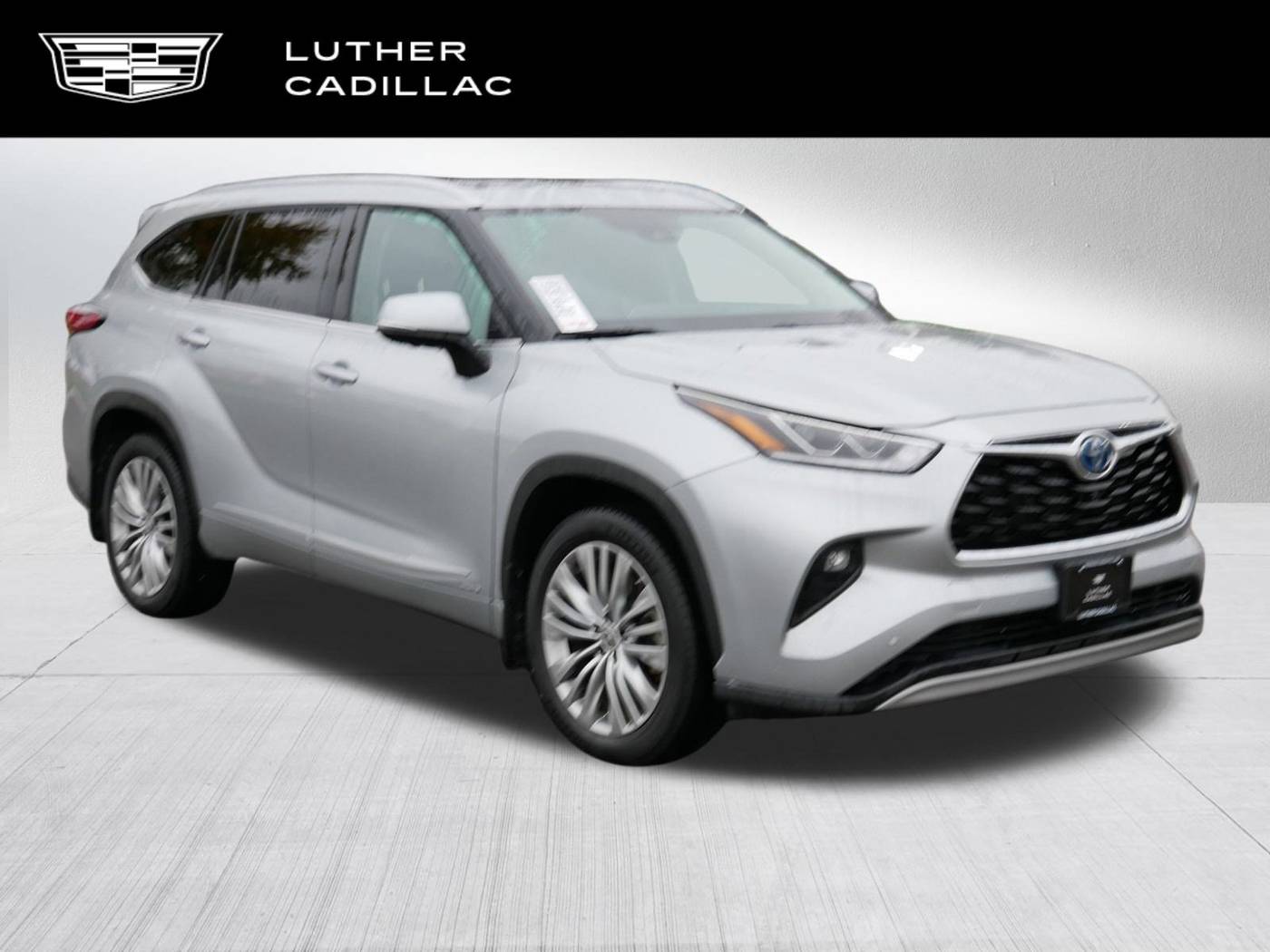 2023 Toyota Highlander Hybrid Platinum — SUV — 52,170 mi — Vadnais Heights, MN