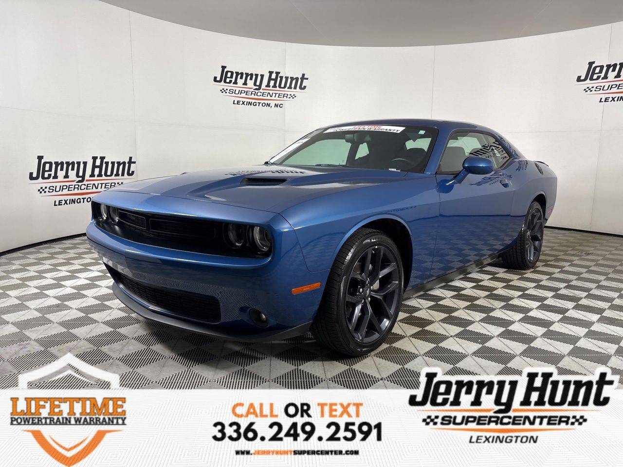 2023 Dodge Challenger SXT — Coupe — 31,981 mi — Lexington, NC
