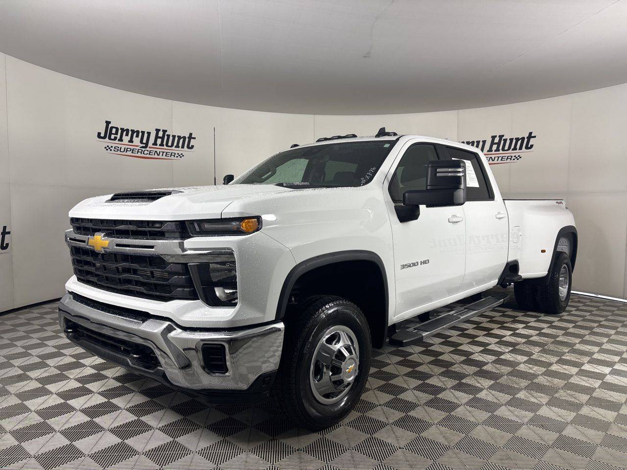 2024 Chevrolet Silverado 3500HD LT — Pickup Truck — 31,800 mi — Lexington, NC