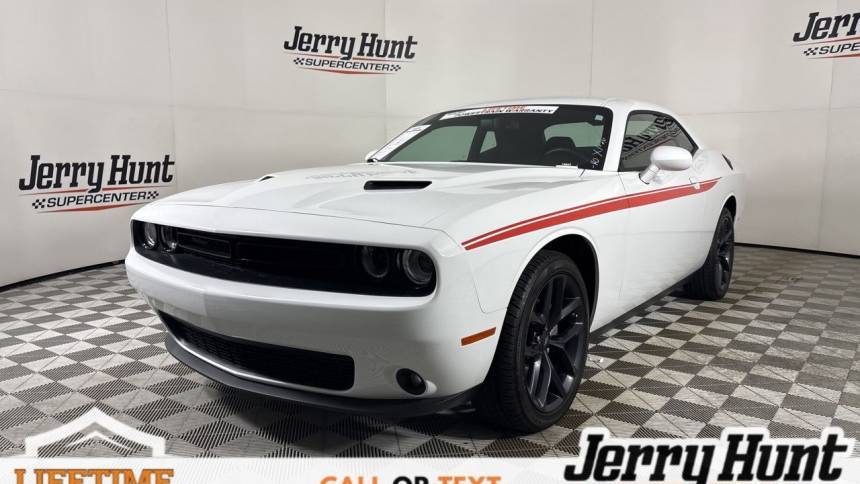 2023 Dodge Challenger SXT — Coupe — 3,102 mi — Lexington, NC