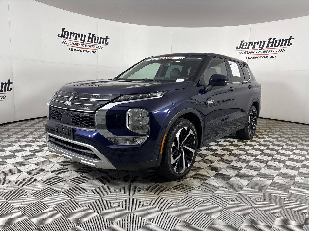 2023 Mitsubishi Outlander Plug-In Hybrid SE — SUV — 21,057 mi — Lexington, NC