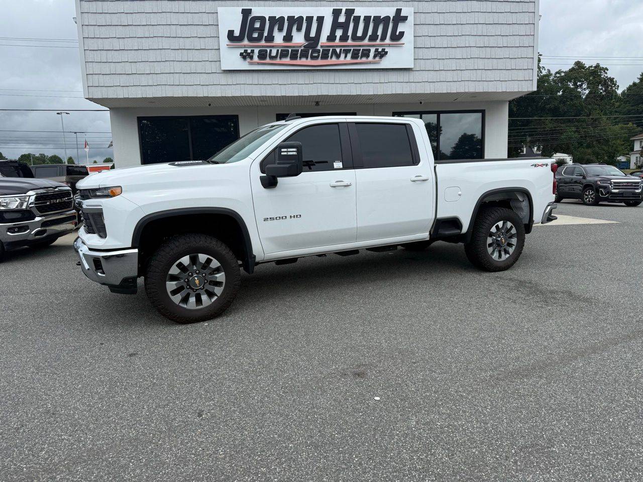 2024 Chevrolet Silverado 2500HD LT — Pickup Truck — 32,105 mi — Lexington, NC