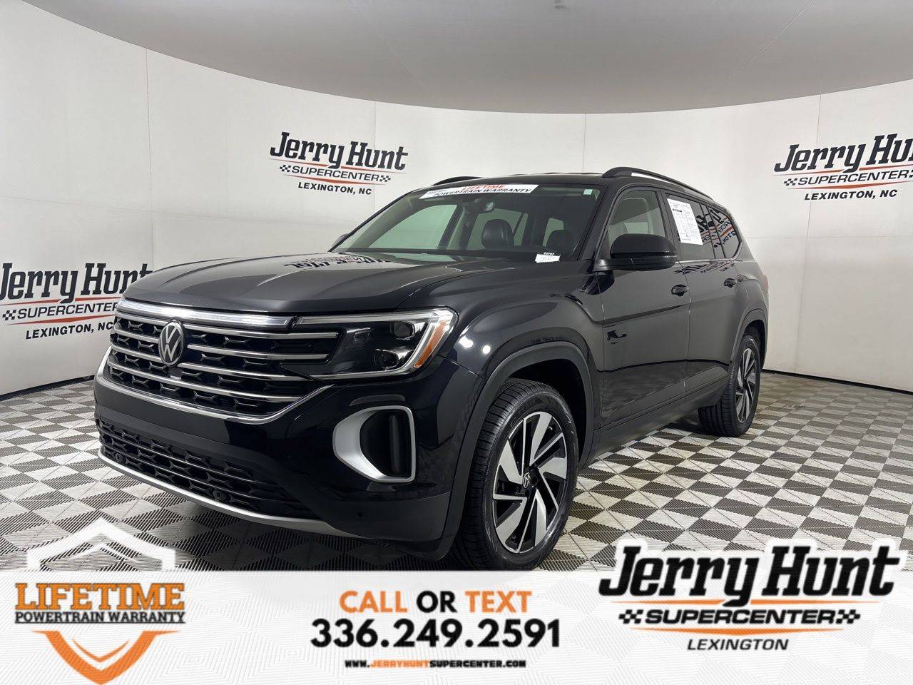 2024 Volkswagen Atlas SE with Technology — SUV — 23,465 mi — Lexington, NC