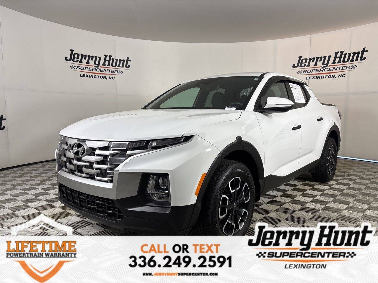 2023 Hyundai Santa Cruz SEL — Pickup Truck — 9,800 mi — Lexington, NC