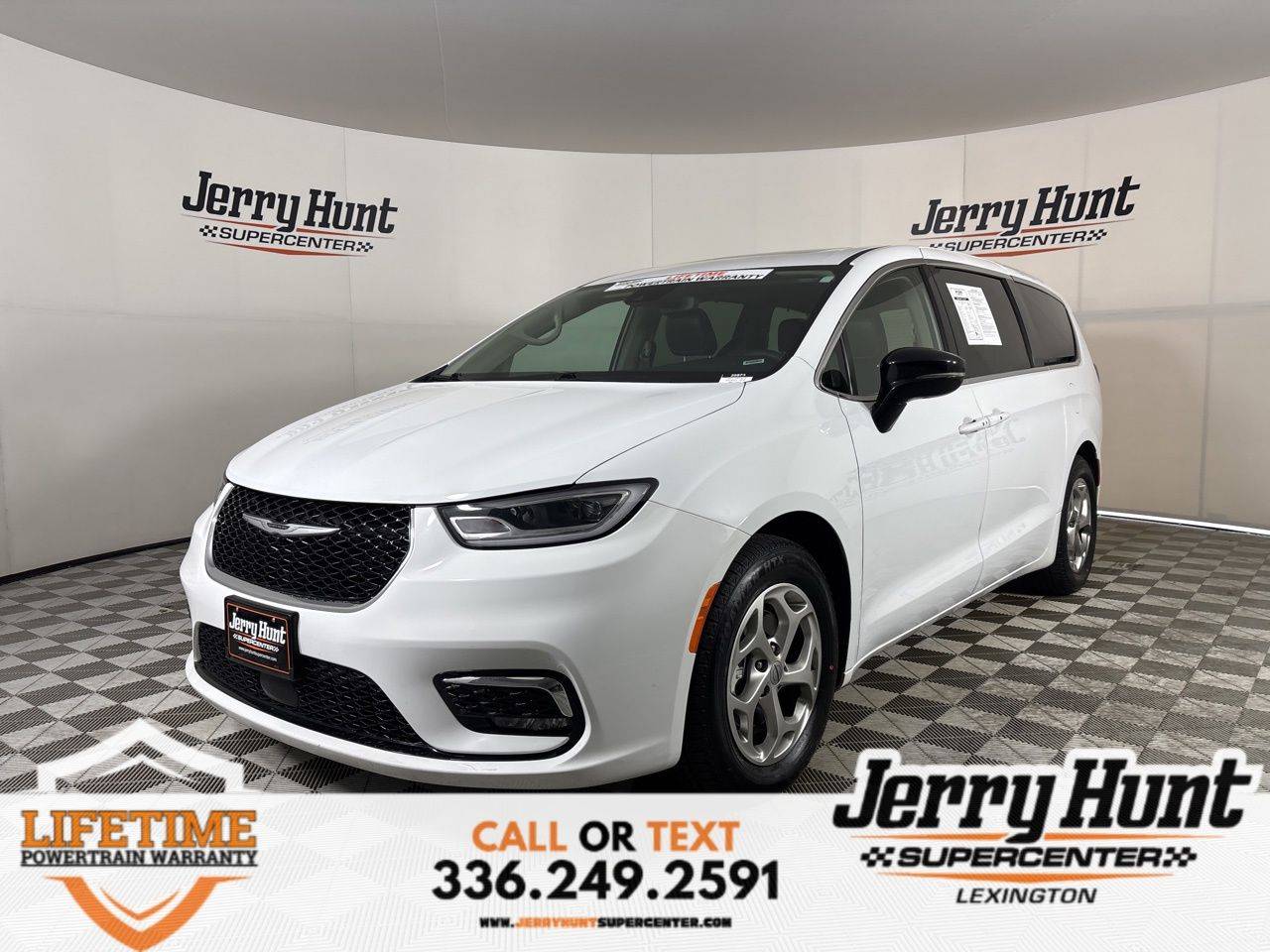 2024 Chrysler Pacifica Limited — Minivan — 38,165 mi — Lexington, NC