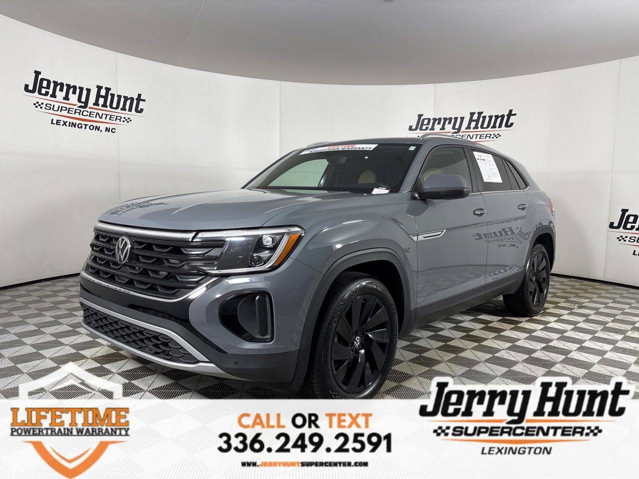 2024 Volkswagen Atlas Cross Sport SE with Technology — SUV — 14,352 mi — Lexington, NC