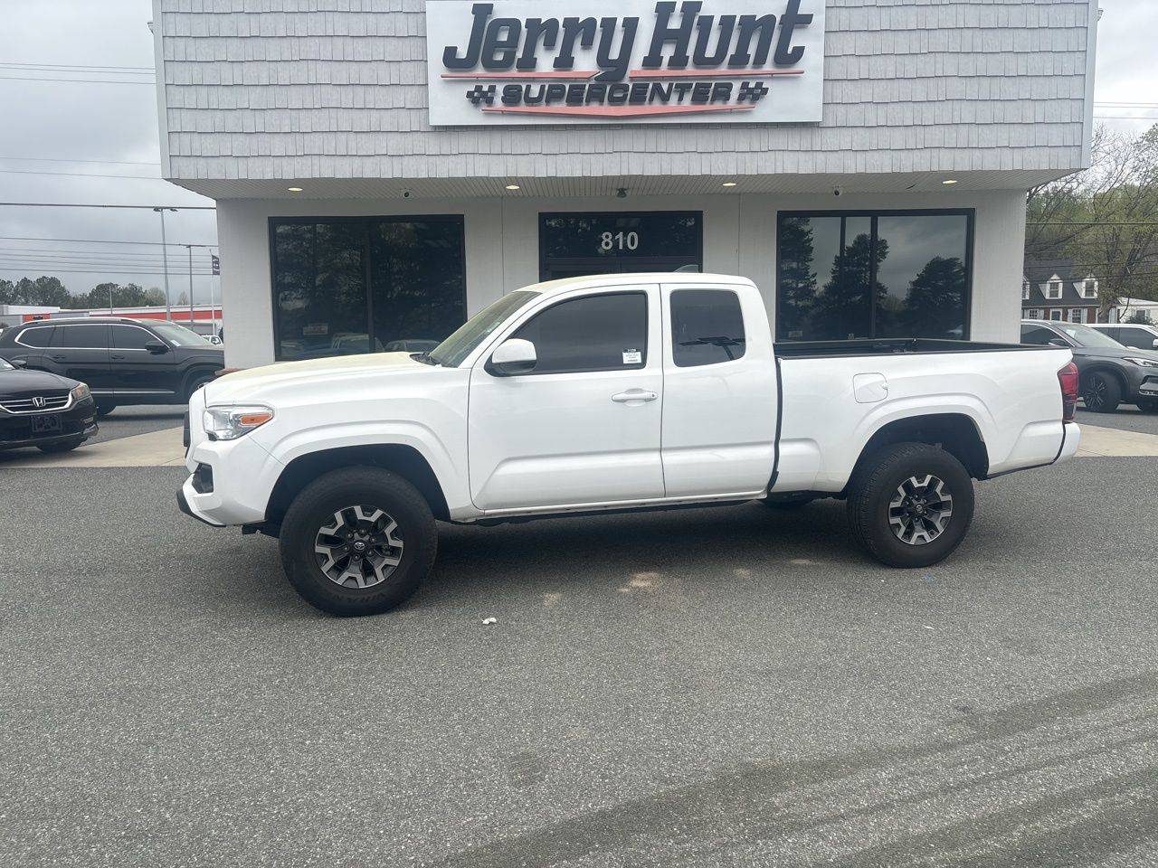 2022 Toyota Tacoma SR — Pickup Truck — 28,118 mi — Lexington, NC