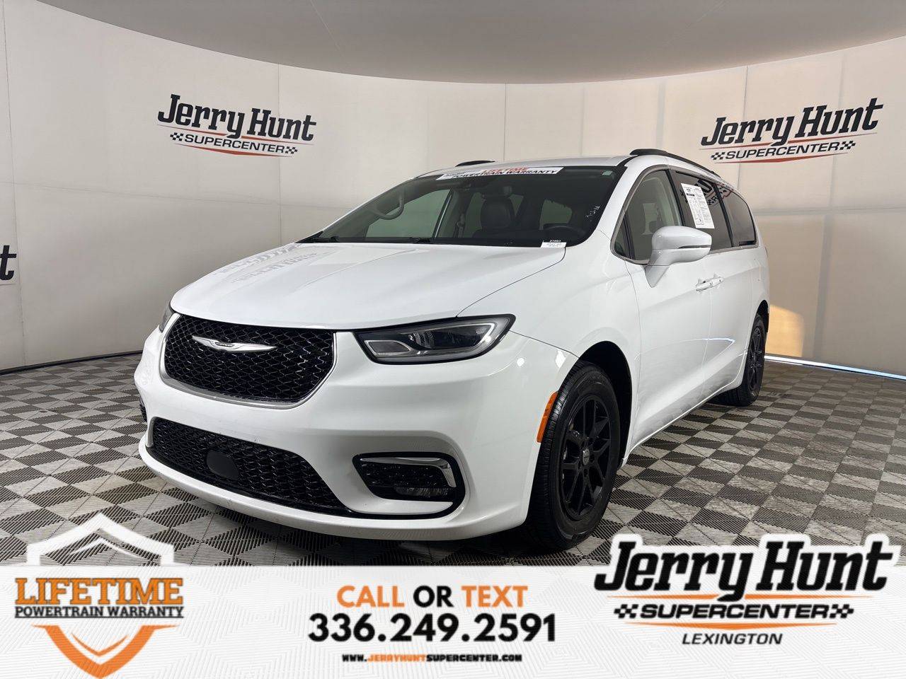 2022 Chrysler Pacifica Touring L — Minivan — 72,277 mi — Lexington, NC