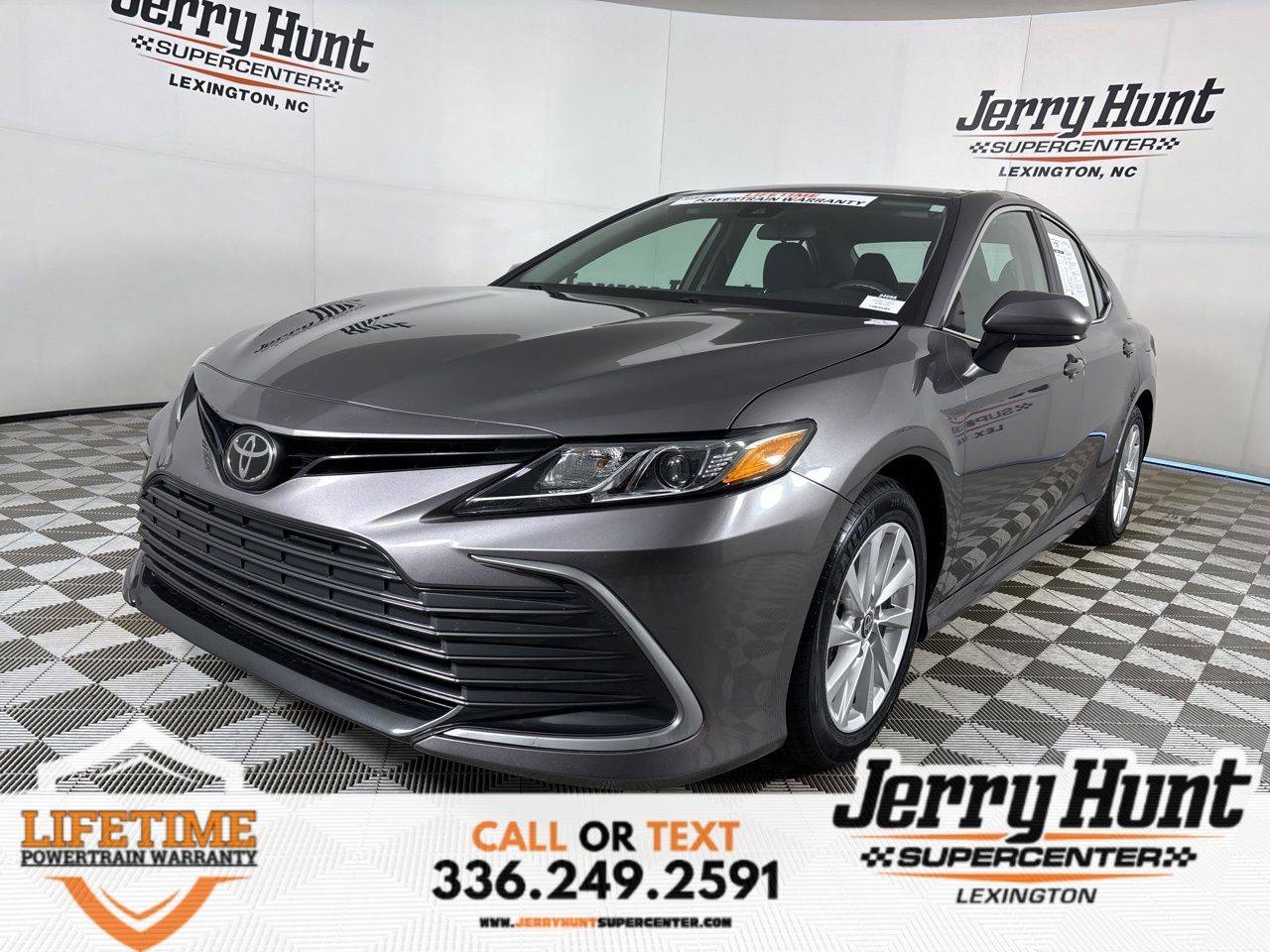 2024 Toyota Camry LE — Sedan — 33,260 mi — Lexington, NC