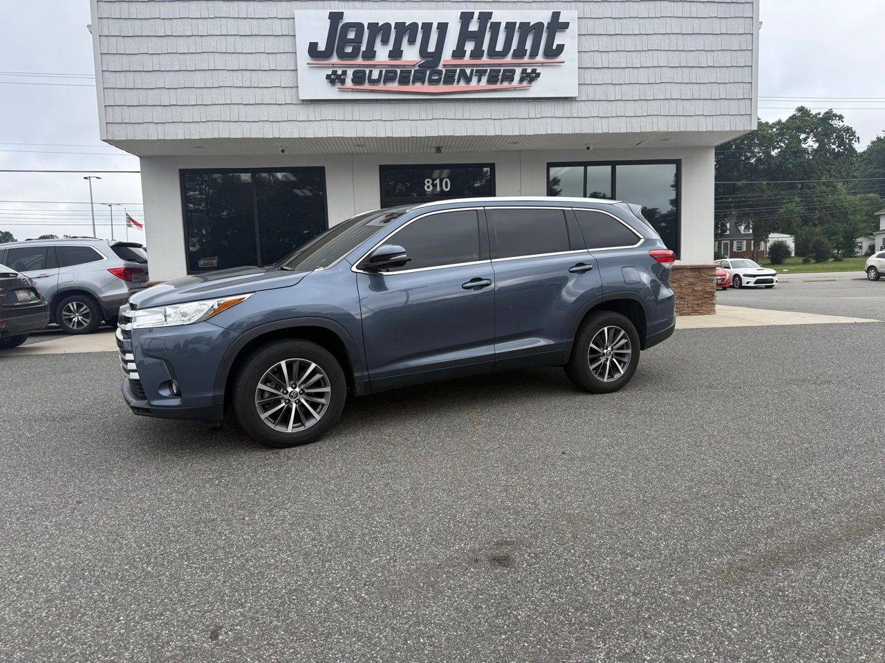 2019 Toyota Highlander XLE — SUV — 69,564 mi — Lexington, NC