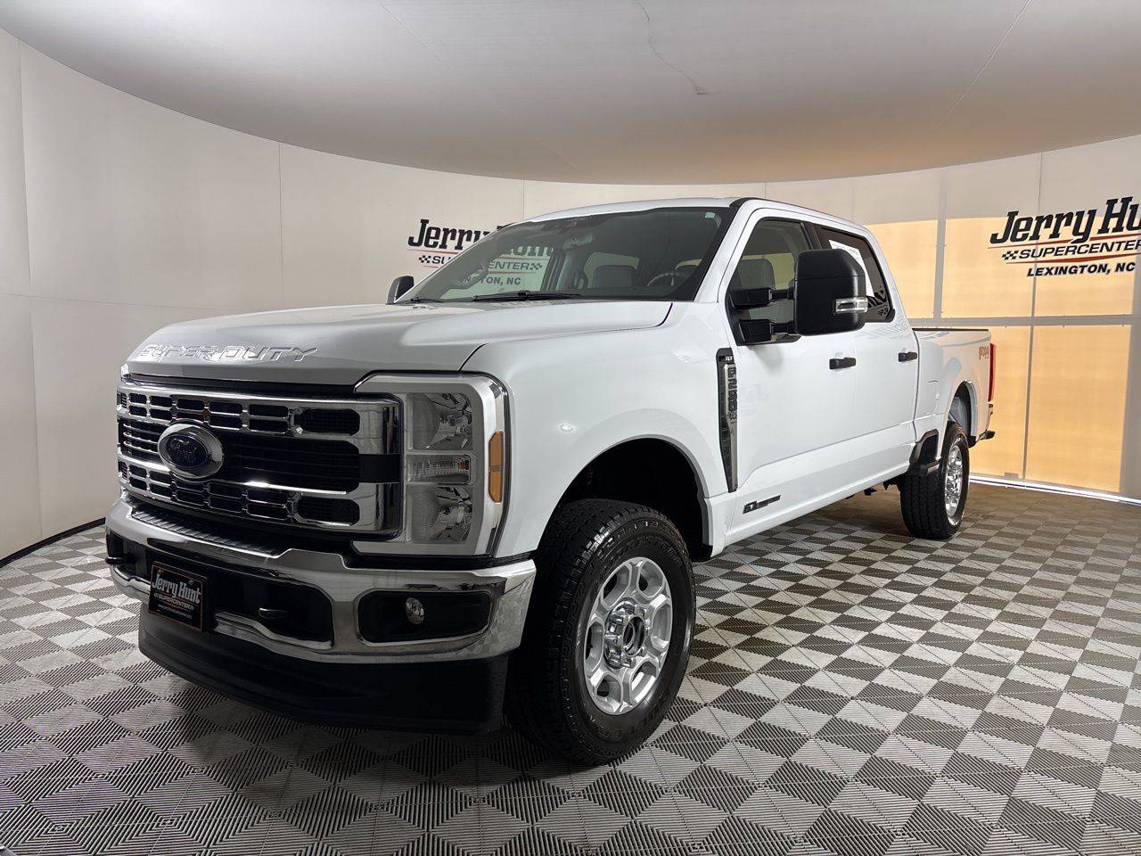 2025 Ford Super Duty F-250 XL — Pickup Truck — 32,599 mi — Lexington, NC