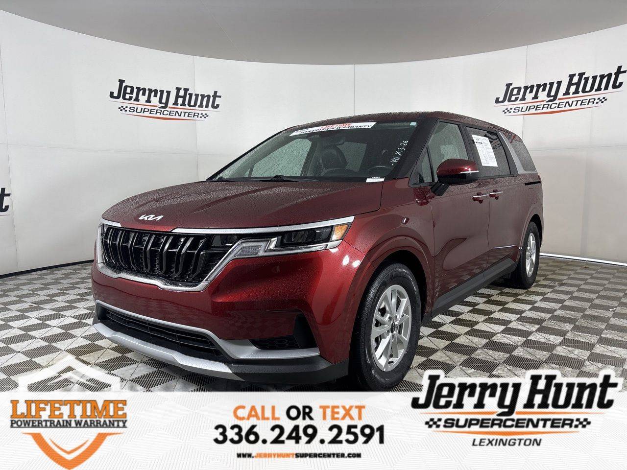 2024 Kia Carnival LXS — Minivan — 17,301 mi — Lexington, NC
