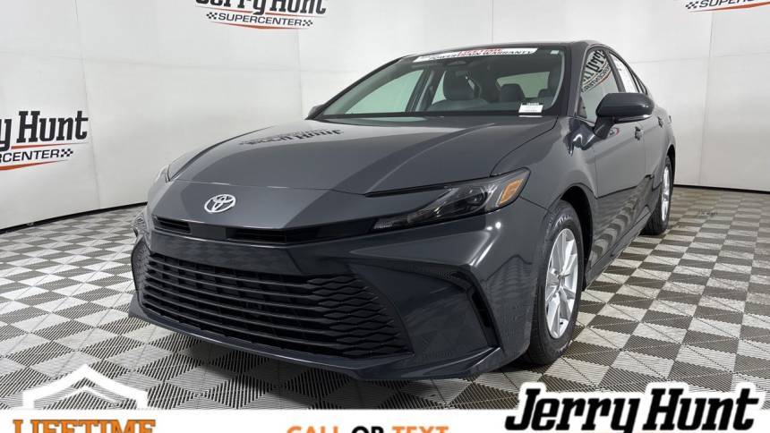 2025 Toyota Camry LE — Sedan — 4,762 mi — Lexington, NC