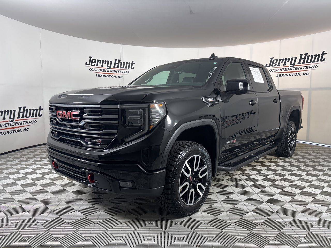2025 GMC Sierra 1500 AT4 — Pickup Truck — 7,899 mi — Lexington, NC