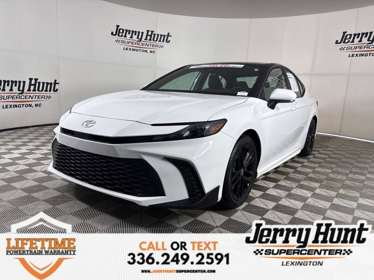 2025 Toyota Camry SE — Sedan — 3,182 mi — Lexington, NC