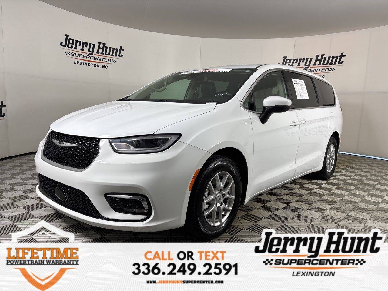2023 Chrysler Pacifica Touring L — Minivan — 67,037 mi — Lexington, NC