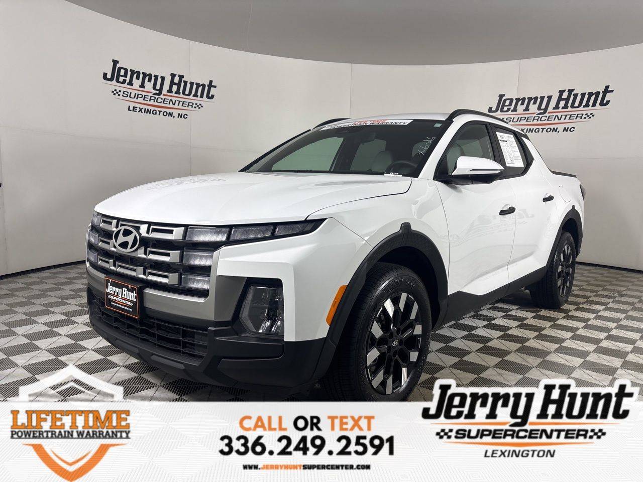 2025 Hyundai Santa Cruz SEL — Pickup Truck — 5,116 mi — Lexington, NC