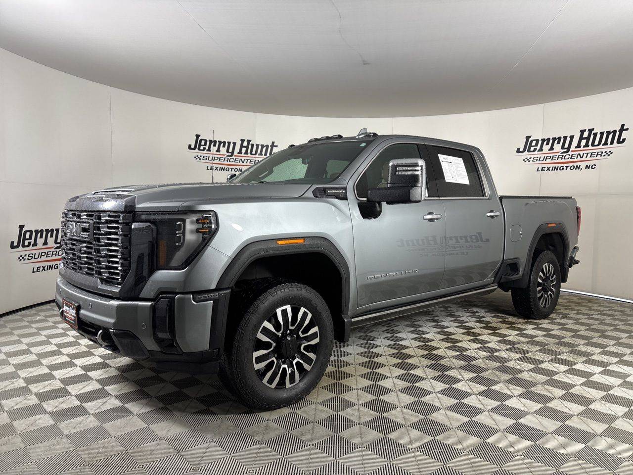 2024 GMC Sierra 2500HD Denali Ultimate — Pickup Truck — 26,237 mi — Lexington, NC