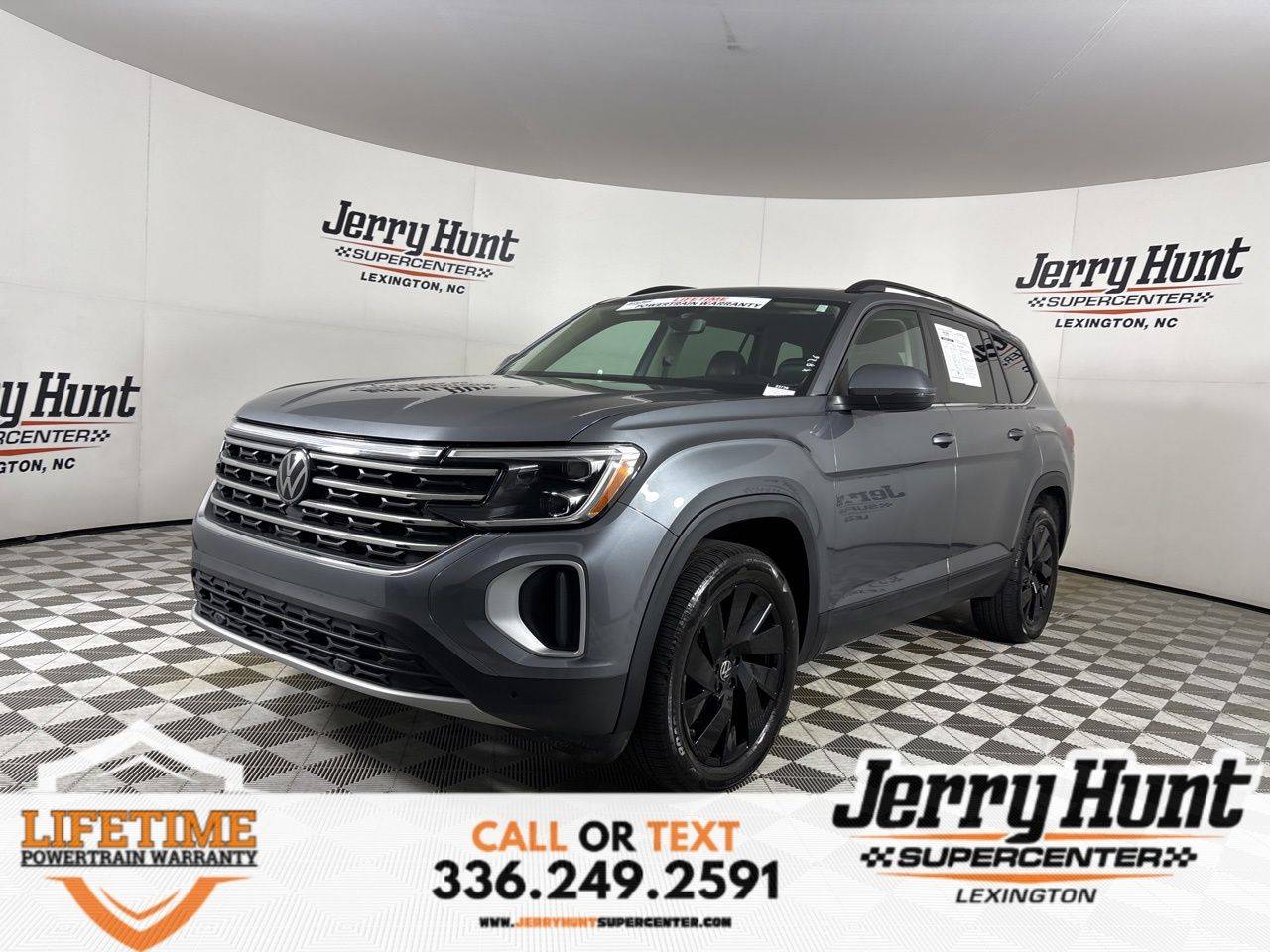 2024 Volkswagen Atlas SE with Technology — SUV — 20,396 mi — Lexington, NC