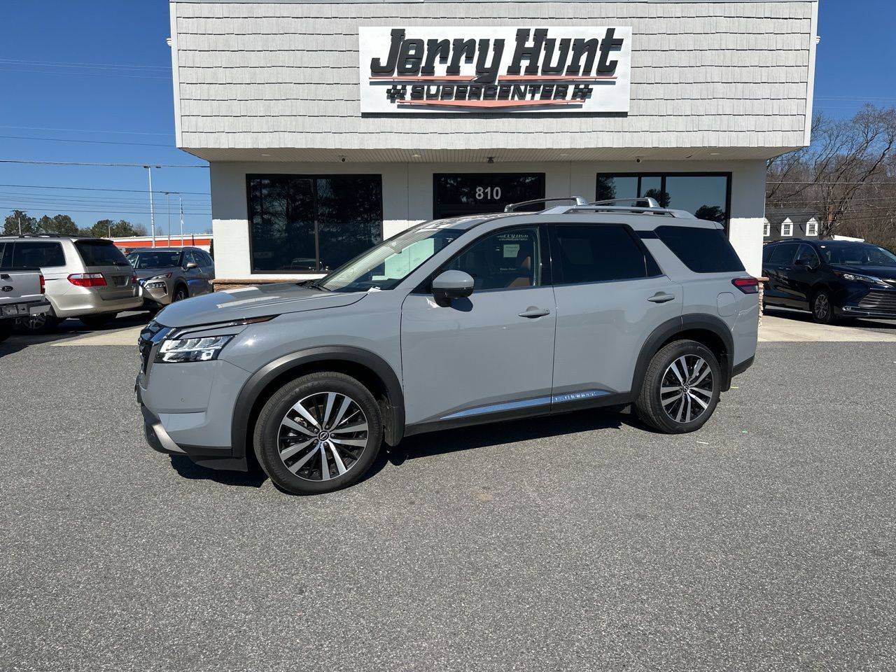 2023 Nissan Pathfinder Platinum — SUV — 25,563 mi — Lexington, NC
