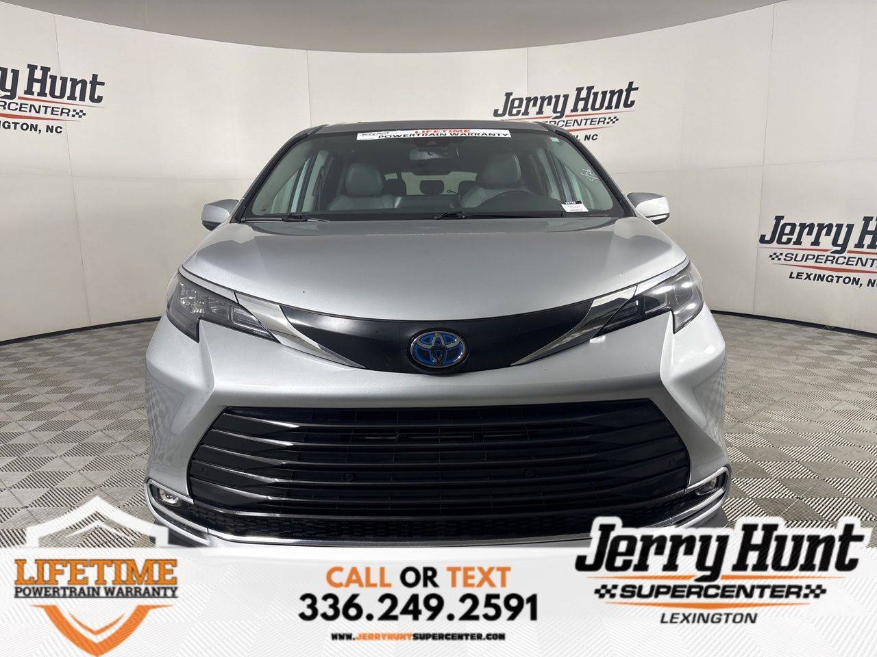 2024 Toyota Sienna XLE — Minivan — 39,124 mi — Lexington, NC