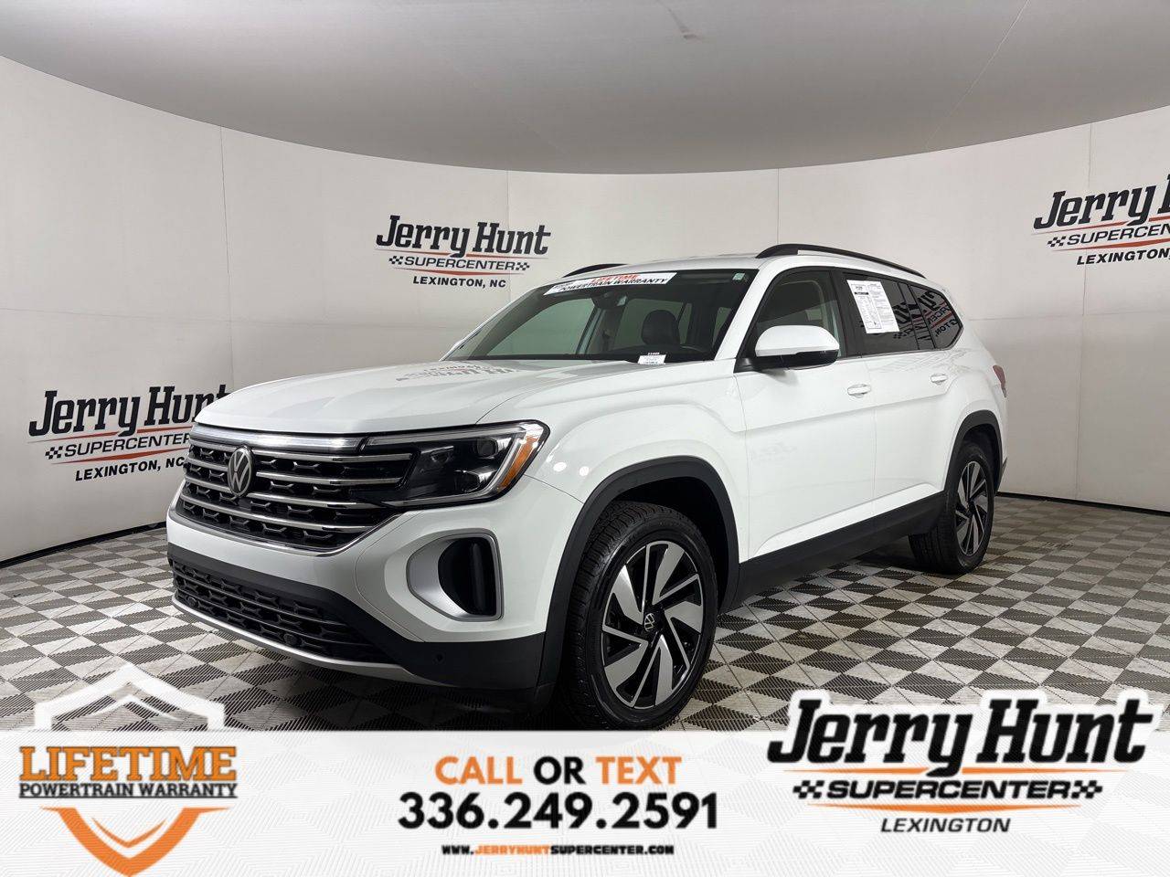 2024 Volkswagen Atlas SE with Technology — SUV — 27,083 mi — Lexington, NC