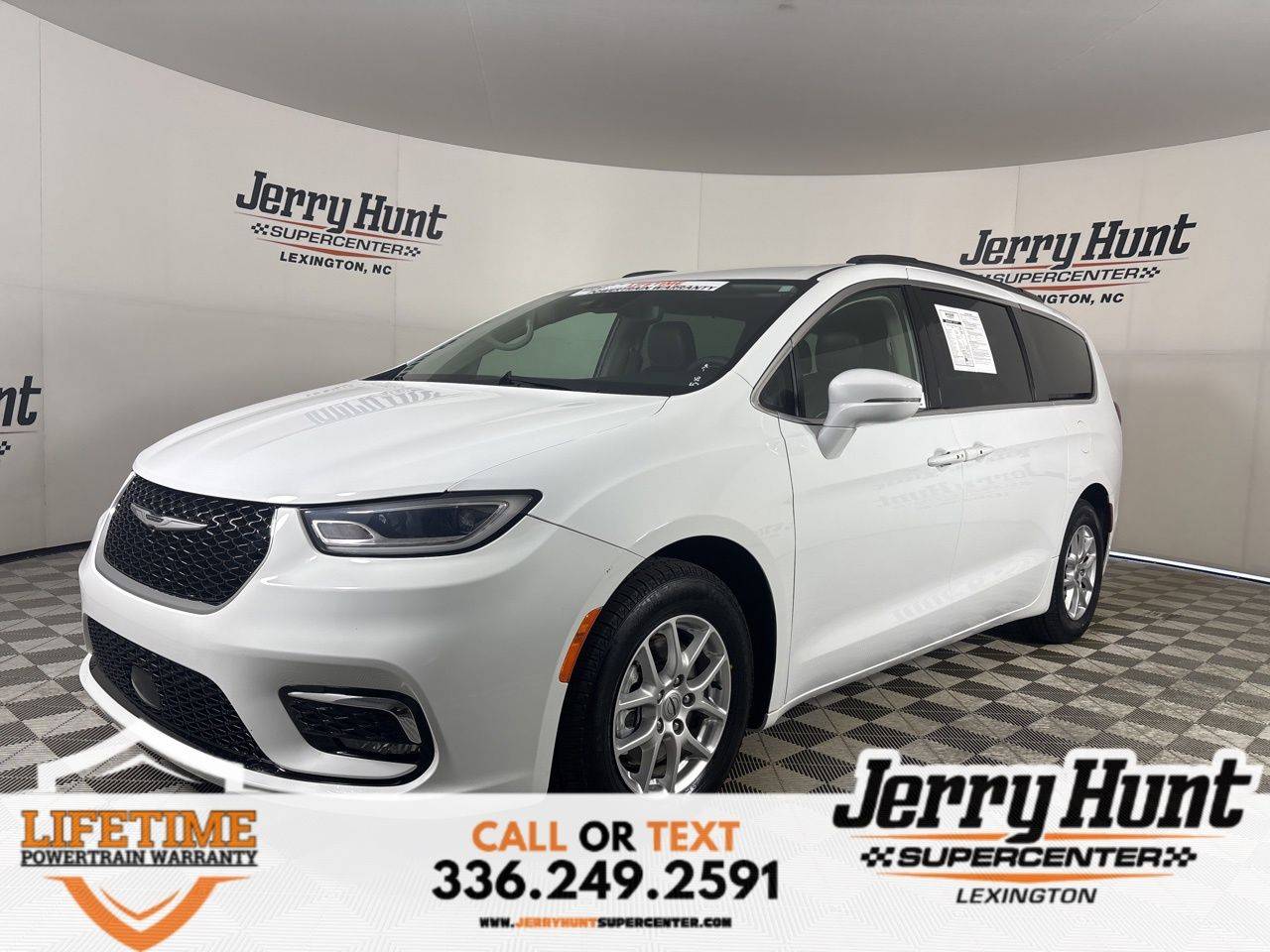 2022 Chrysler Pacifica Touring L — Minivan — 67,071 mi — Lexington, NC