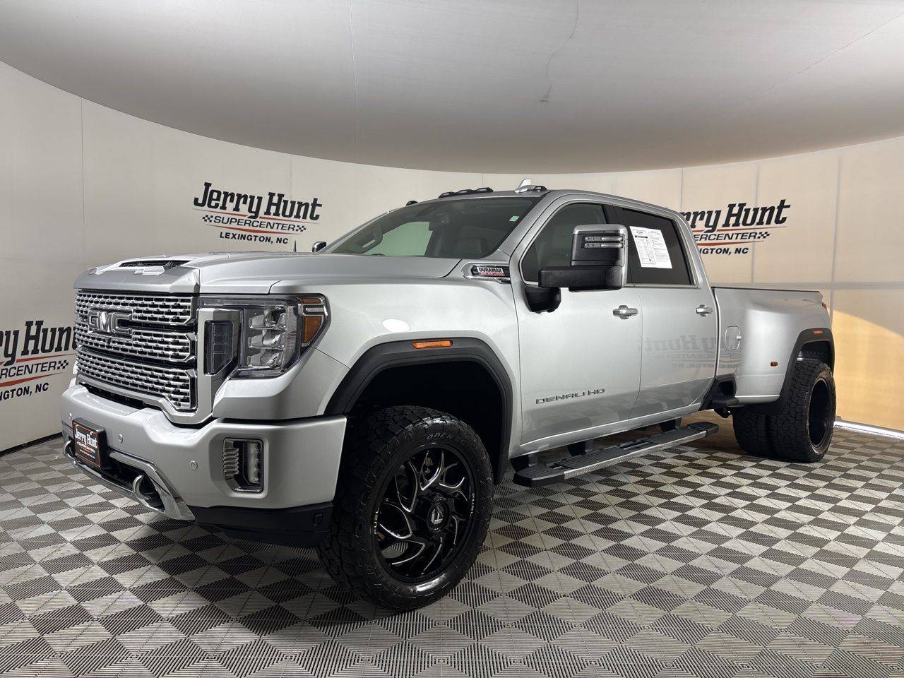 2022 GMC Sierra 3500HD Denali — Pickup Truck — 24,600 mi — Lexington, NC