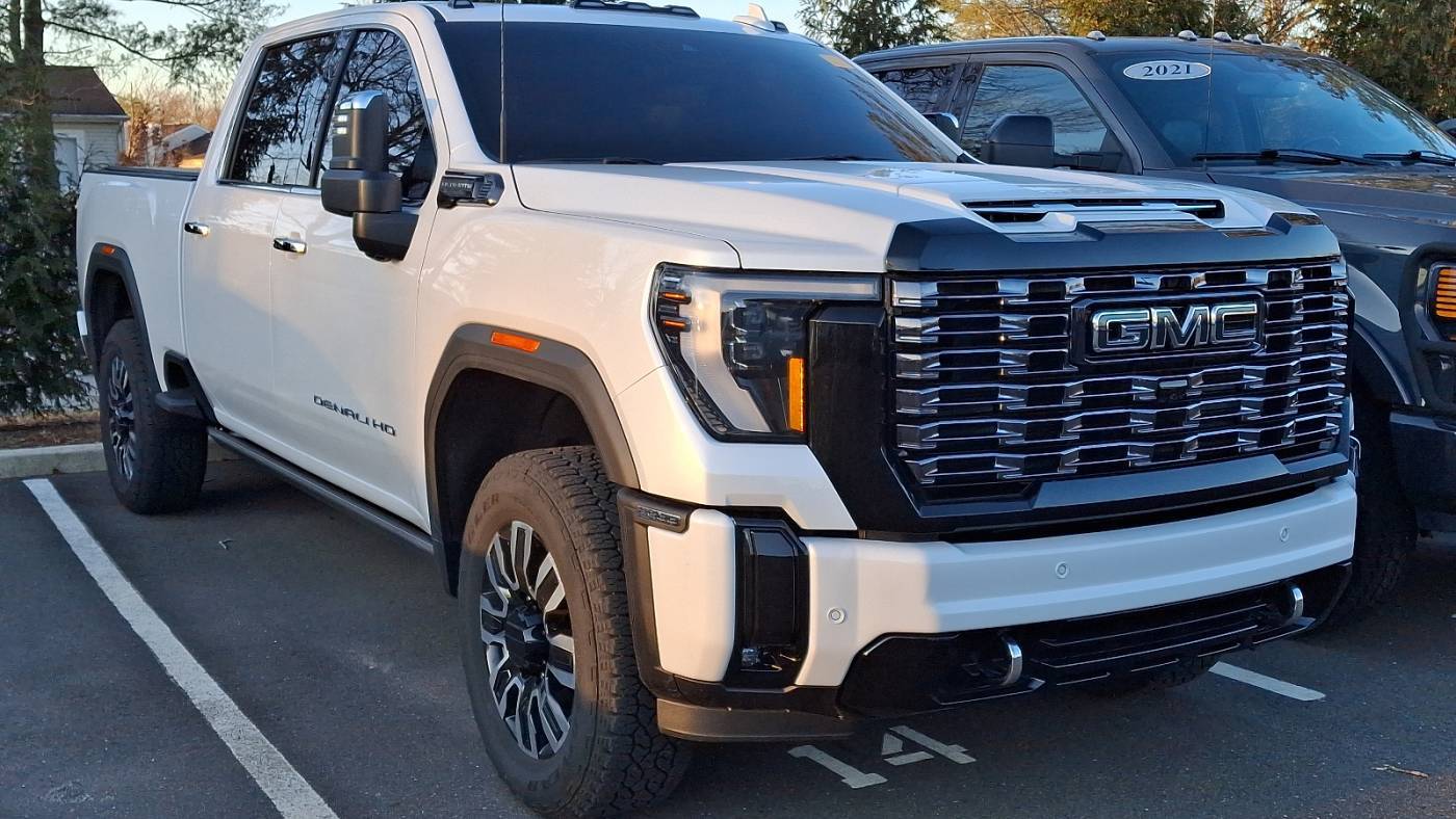 2025 GMC Sierra 2500HD Denali Ultimate — Pickup Truck — 4,454 mi — Marlton, NJ