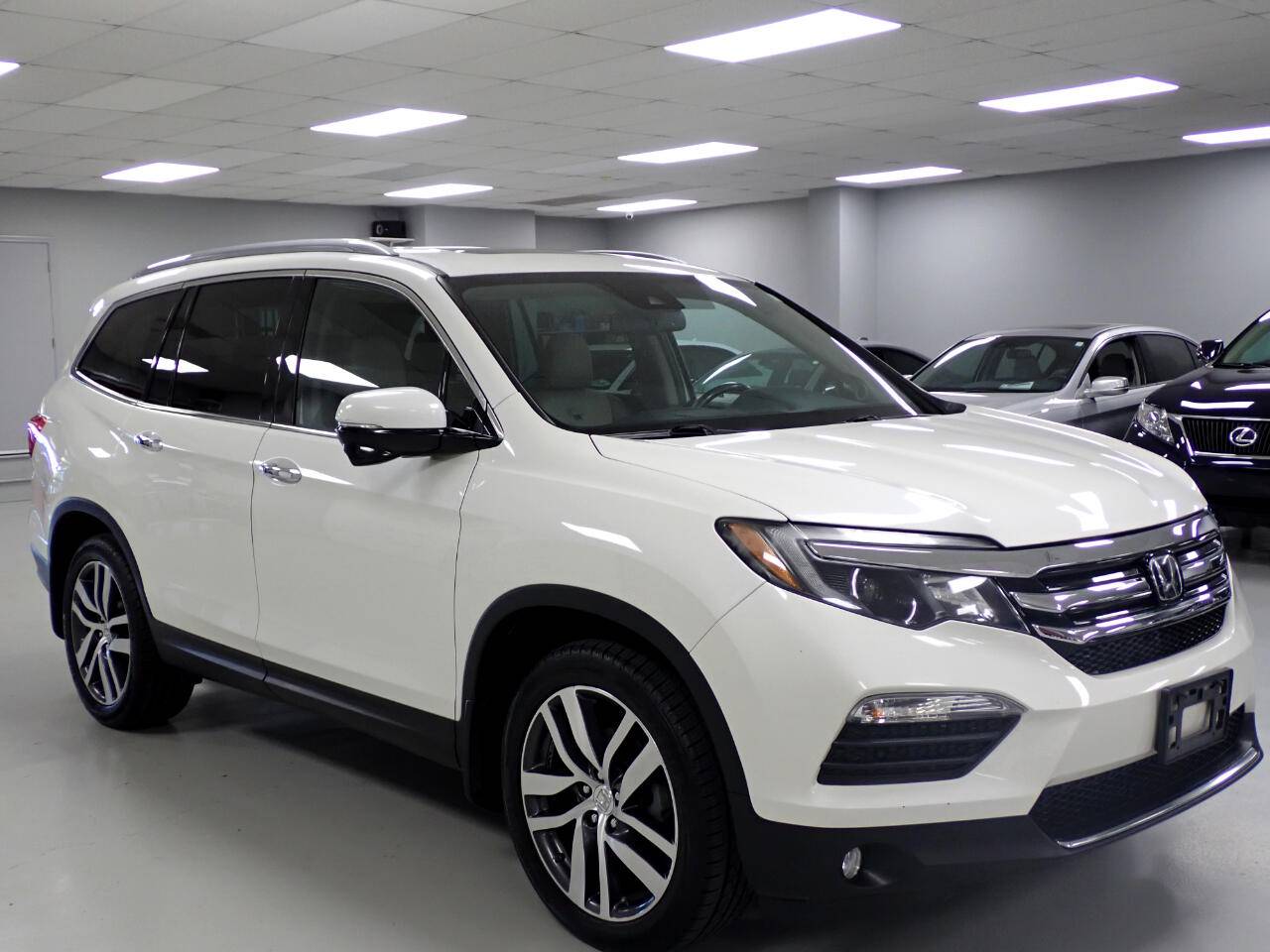 2017 Honda Pilot Touring — SUV — 132,921 mi — Lee's Summit, MO