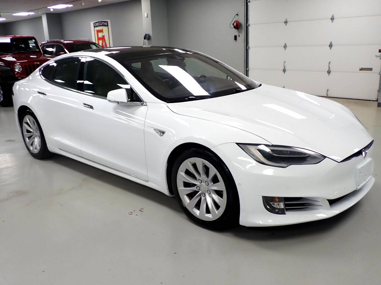 2016 Tesla Model S 70D — Hatchback — 75,000 mi — Lee's Summit, MO