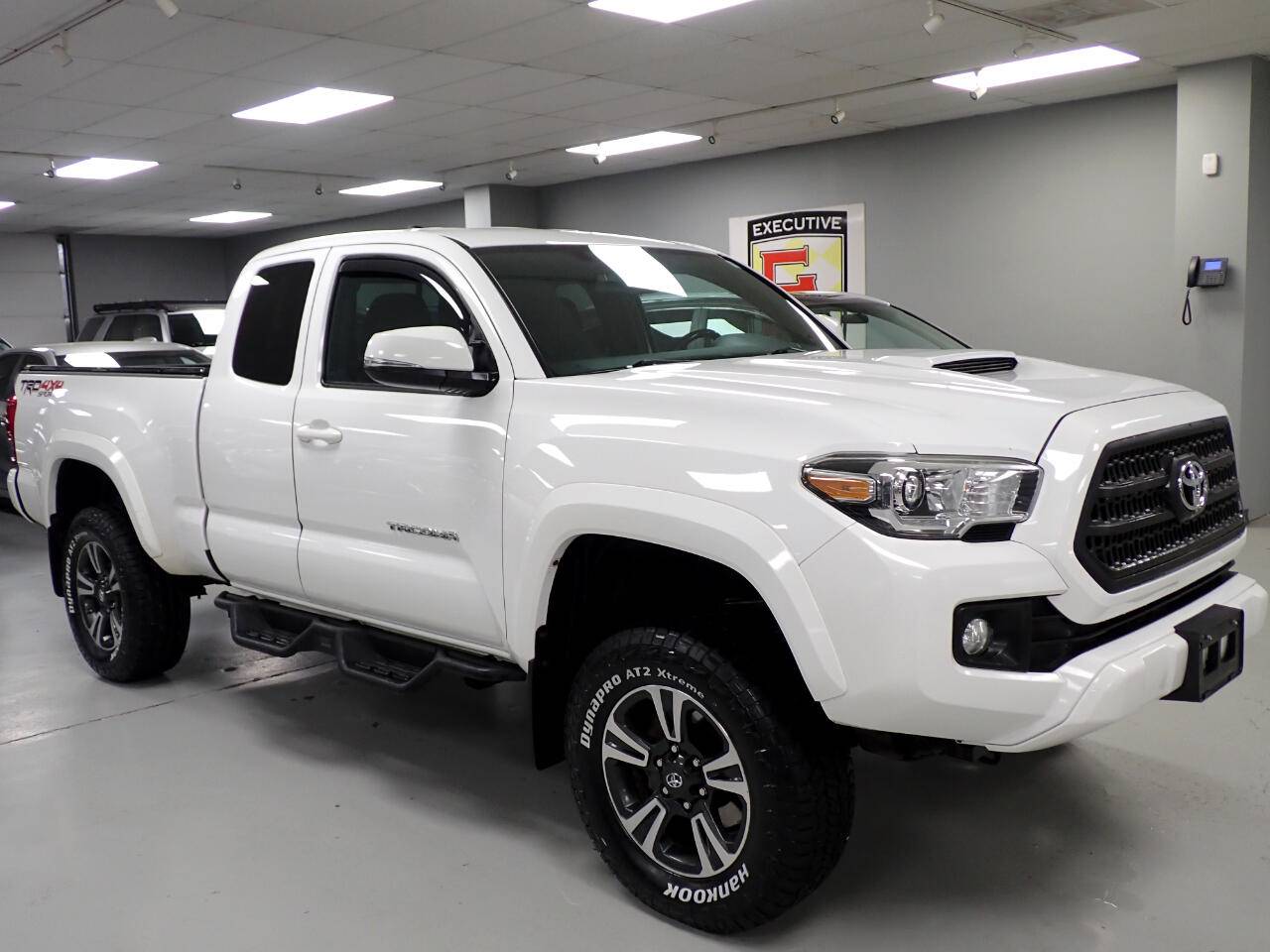 2016 Toyota Tacoma SR5 — Pickup Truck — 112,652 mi — Lee's Summit, MO