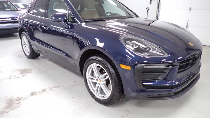 2023 Porsche Macan T — SUV — 24,173 mi — Lee's Summit, MO