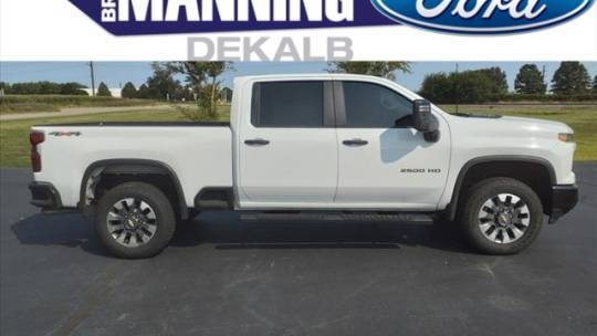 2024 Chevrolet Silverado 2500HD Custom — Pickup Truck — 16,100 mi — Dekalb, IL