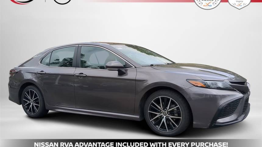 2022 Toyota Camry SE — Sedan — 62,711 mi — Richmond, VA