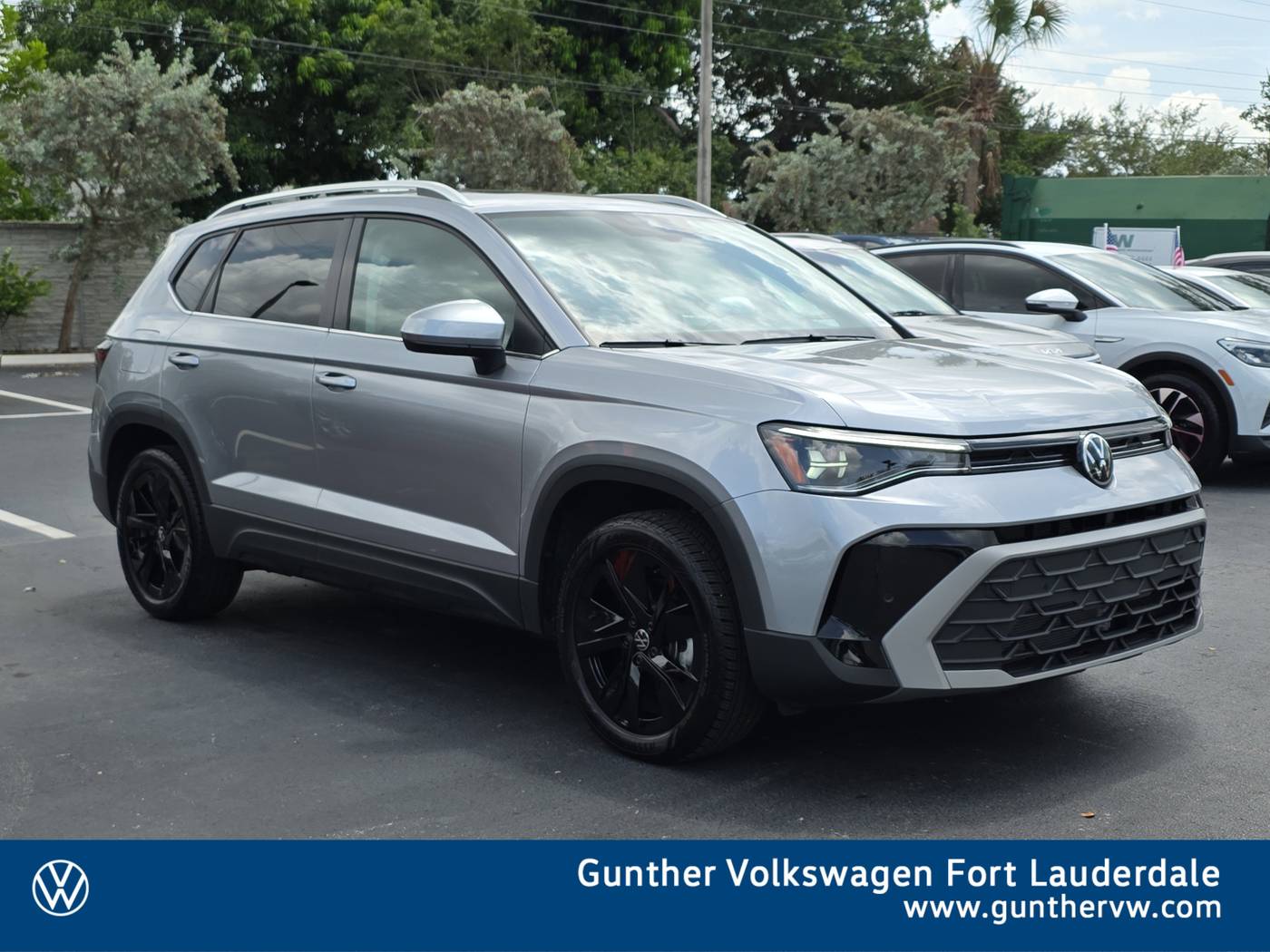 2025 Volkswagen Taos SE