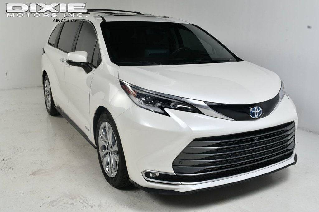 2021 Toyota Sienna Platinum — Minivan — 74,772 mi — Nashville, TN