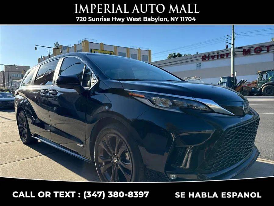 2021 Toyota Sienna XSE — Minivan — 116,210 mi — Brooklyn, NY