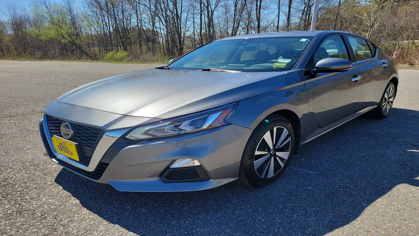 2022 Nissan Altima SV — Sedan — 20,141 mi — Westbrook, ME