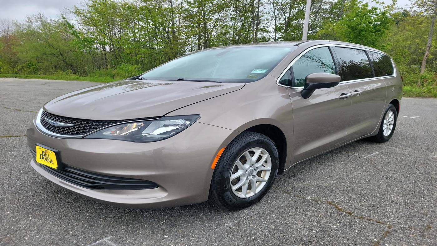 2017 Chrysler Pacifica Touring — Minivan — 78,144 mi — Westbrook, ME