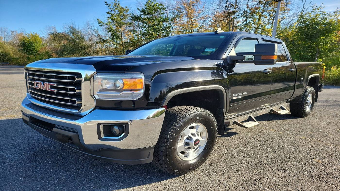 2017 GMC Sierra 2500HD SLE — Pickup Truck — 144,957 mi — Westbrook, ME