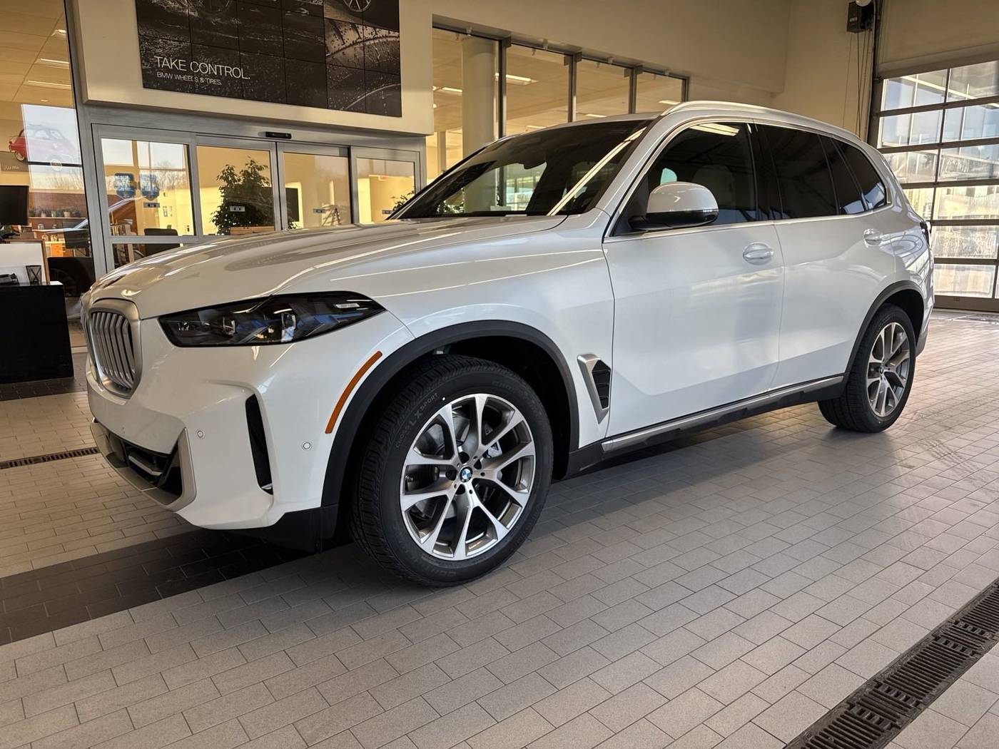 2025 BMW X5 40i — SUV — 5 mi — Westbrook, ME