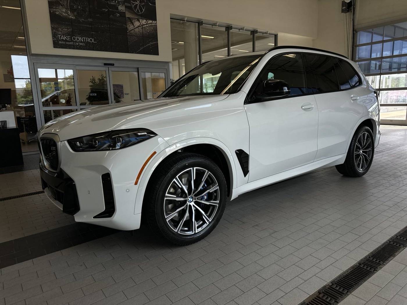 2025 BMW X5 M60i — SUV — 101 mi — Westbrook, ME