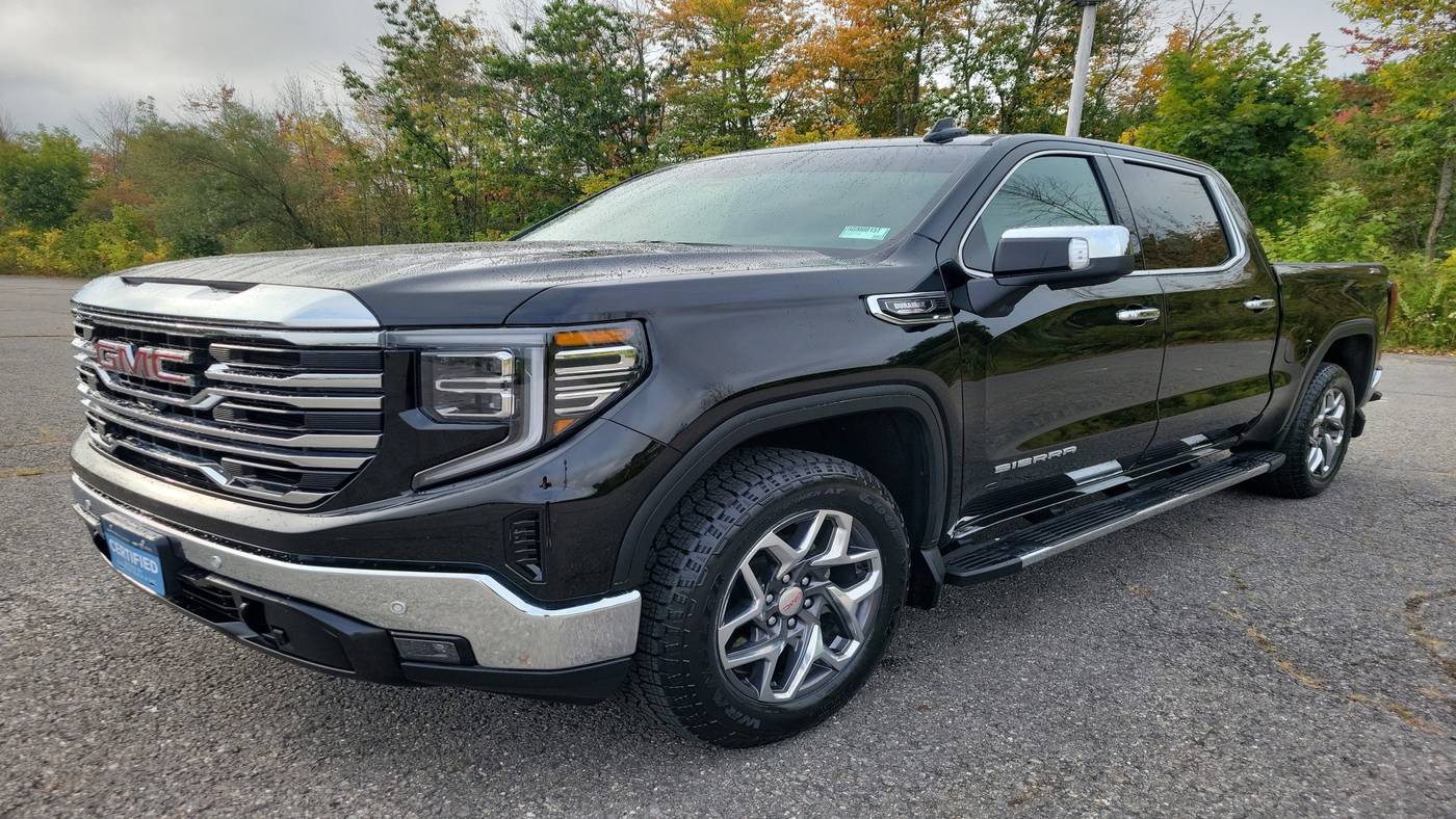 2023 GMC Sierra 1500 SLT — Pickup Truck — 30,607 mi — Westbrook, ME