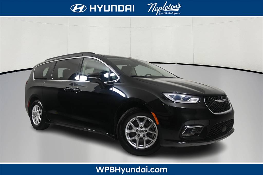 2022 Chrysler Pacifica Touring L — Minivan — 76,867 mi — West Palm Beach, FL