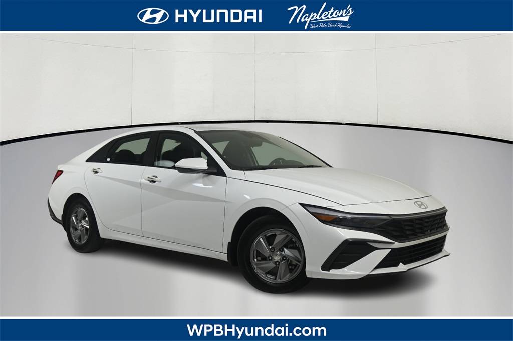2024 Hyundai Elantra SE — Sedan — 5,060 mi — West Palm Beach, FL